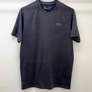 Men’s Under Armour athletic t-shirt